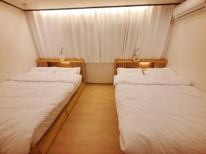 Hongik University Station 3 bedroom