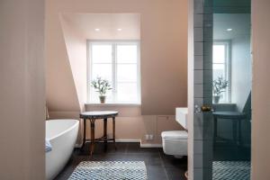 Luxury Canal-Front Apartment by Renowned Interior Designer