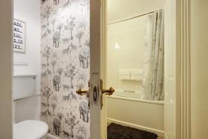 Central London 2-Bed Flat - 6min to Victoria Station