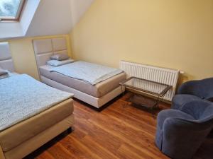 Prywatny Dom z Parkingiem Trzy Sypialnie Self check-in Faktura