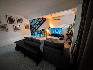 Peaceful, Modern, LowToxic, Bfast included