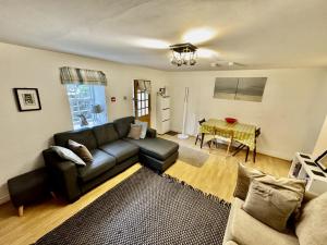 Courtyard Apartment - free off street parking, close to Hospitals, BBC, Clifton Village