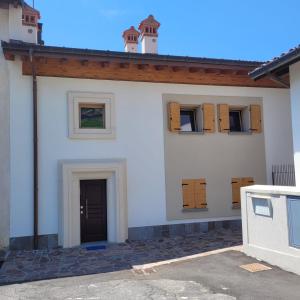 Castello Mountain Lake Iseo Hospitaty