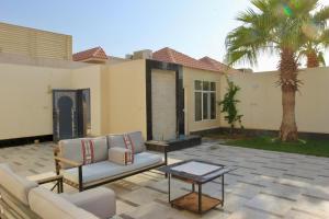 شالية غرفة نوم وصالة جلسة خارجية