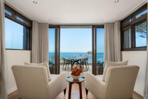 Breathtaking Villa, Sea & Mountain Vistas