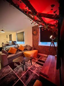 Stunning Two Bed City Centre Apartment