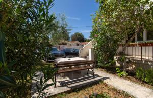 1 Bedroom Cozy Apartment In Porec