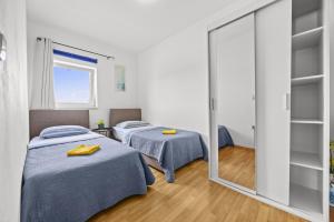 Apartments ES with Pool