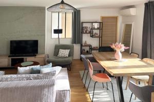 Chez Marlay, centre ville , 3 chambres , clim