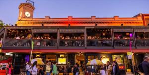 New luxury stay in the heart of Surry Hills