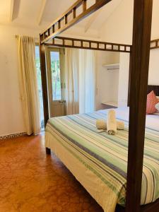 Gossip Villa- Anjuna Beach-3Bhk PVT Pool by Artios