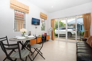 cozy Best house with garden near Bang Tao beach