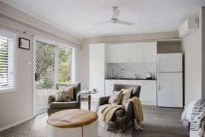 Molly-Wallee - Large Entertaining Home, Walk to Beach