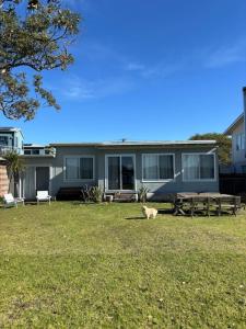 Noddys - Charming Waterfront Cottage Greenwell Point