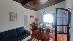 Excelente casa com garagem no centro de Búzios!