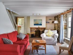 Corner Cottage - Uk47402