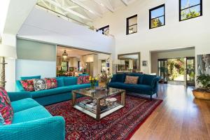 Cape Town Villa - secure estate, gym, 16m pool, rambling ground, free maid service