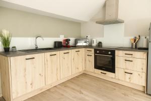 Lappart 1952 - Proxi ciné et port - Parking