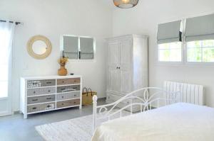 Provencal Villa With Pool Near Figanières