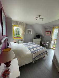 TY AL LEVENEZ Charmante propriété avec 2 habitations parfaites pour des séjours en famille à 200 mètres du belon