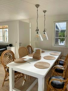 Summer House With Sauna Near Udsholt Beach