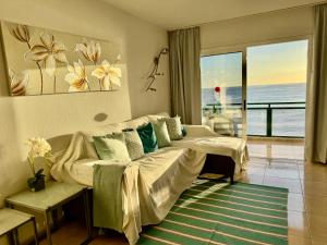 NEW The Terrace by the Sea, Infinity views Comodoro, Los Cristianos, Tenerife