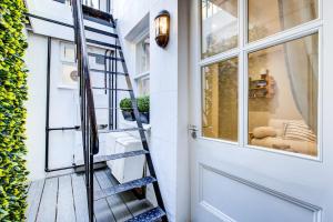 Luxury Georgian Apartment in Central London, W1