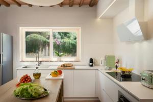 Villa With Pool Among Tuscan Art Cities