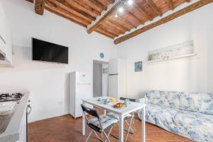 Bilocale Porto Azzurro - Goelba