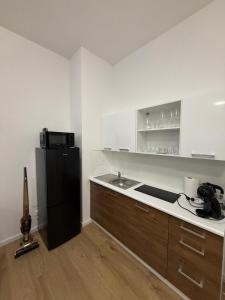 The Blue Church Family Apartment Old Town Self Check-in 6 guest