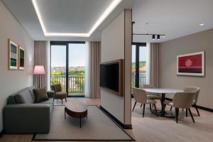 Altunizade Suites Istanbul, Curio Collection By Hilton