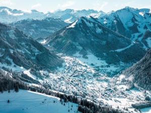 Studio confortable pour 3 près des remontées - Balcon et mobilier jardin - FR-1-676-217