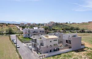 Avissos Resort Villas, By Hellocrete