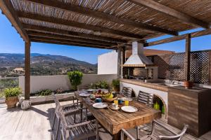 Casa Sofia Apt#2, By Hellocrete