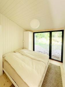 Renovated Holiday Home With Big Terrace In Rørvig