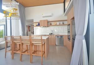 Villa Baya - 3BR Modern Poolside