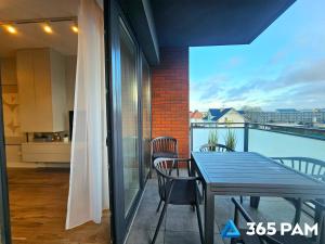 365PAM - Wiatrem i Piaskiem - 6-osobowy apartament z garażem i klimatyzacją PRZY MORZU