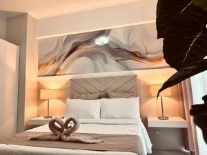 Elegant 2BR with Lagoon View