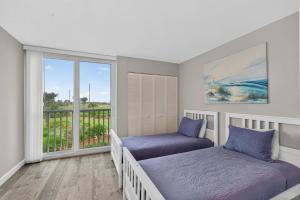 Ocean Breeze Condo | Ormond Beach