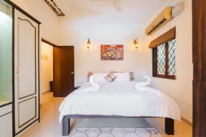 Cabatales - 3BHK Villa Near Candolim Beach