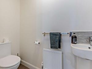 3 Bed in Buxton 91785