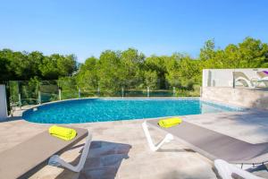 Villa Kmar by Villa Plus