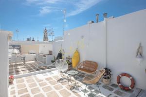 TD Casa Altomare with Terrace Over Historic Center