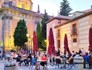 Suites La Latiina - Madrid Centro AH