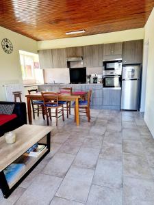 La Colline dEstaing, Maison 4 pers avec terrasse