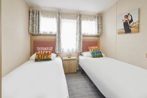 Bluebell Lodge with Hot Tub