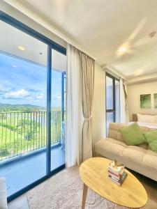 Bangtao Rooftop Seaview Laguna Skypark Condominium