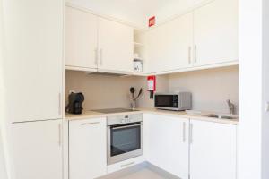 Snazzy Varandas do Castelo One Bedroom Apartment sleeps 2 persons