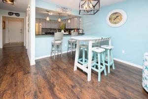 Sea Grove 202