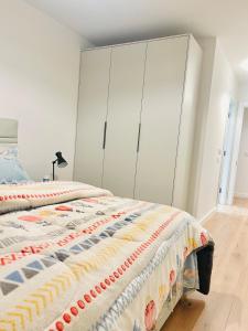 Ensuite Room-Close to Airport